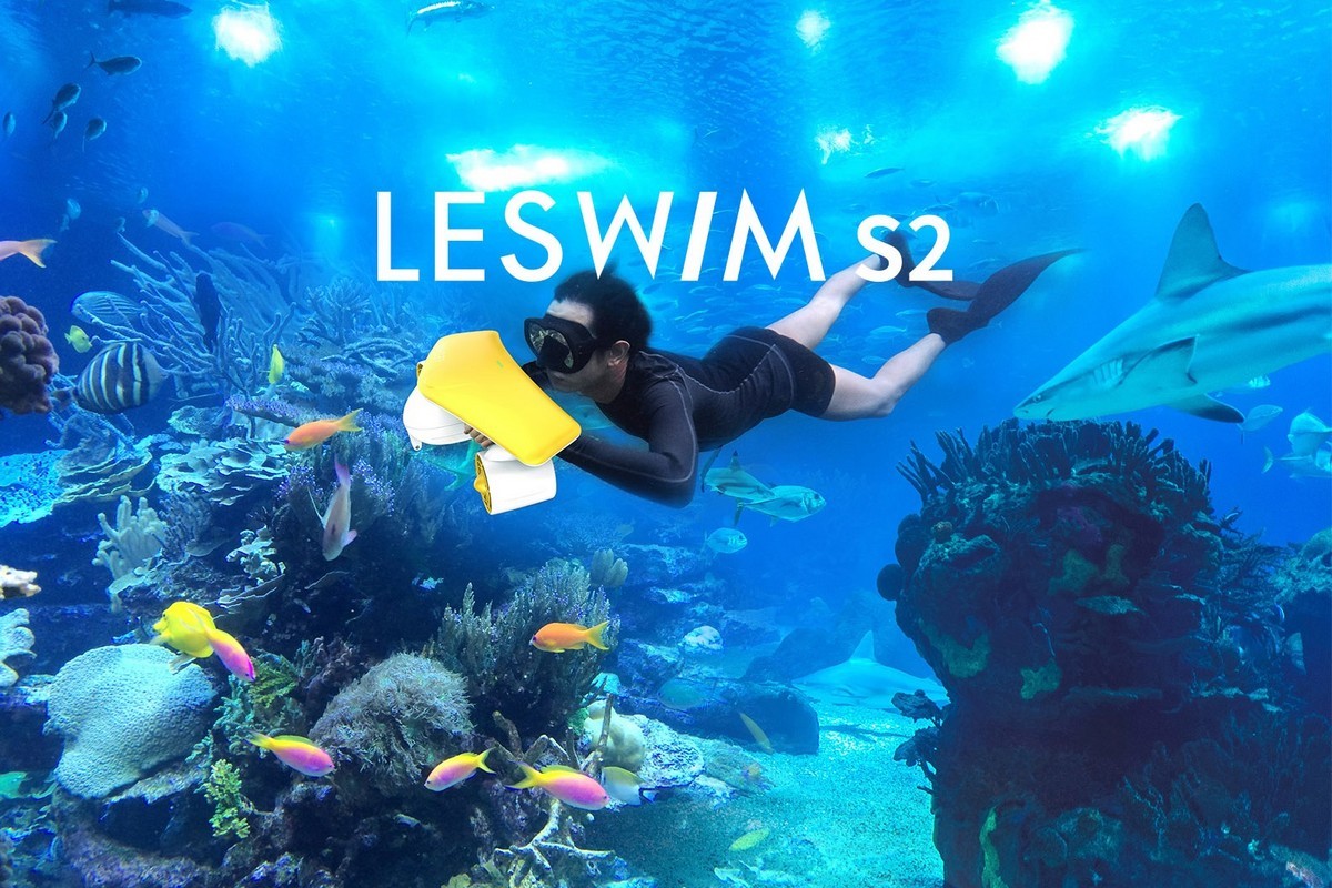 σκούτερ νερού leswim